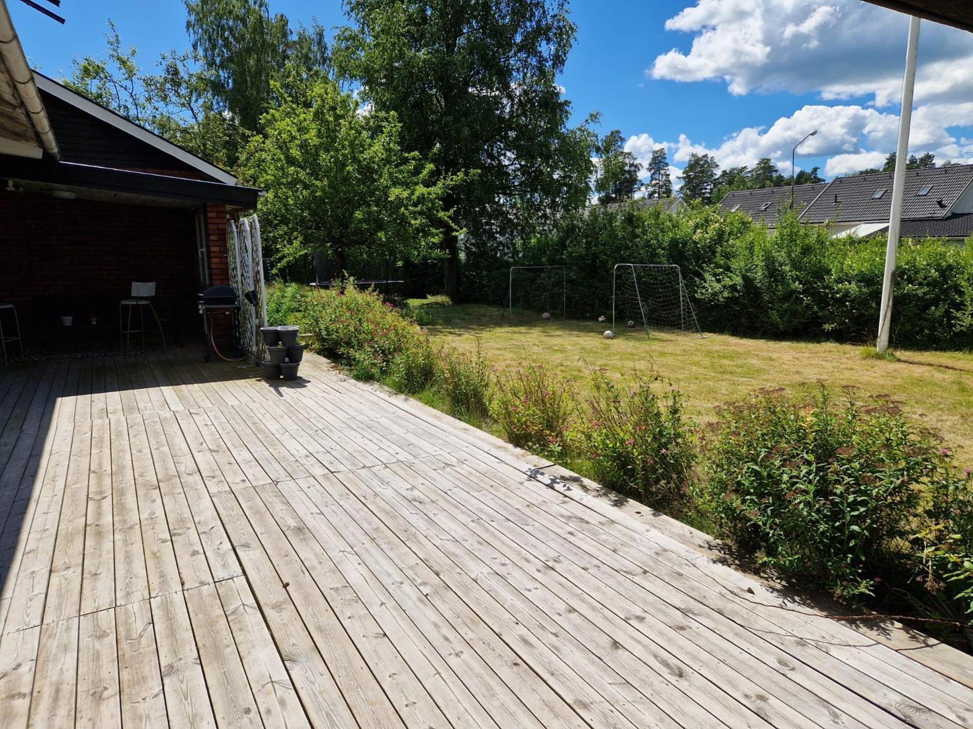 Villa Med Egen Parkering. Moejlighet Att Boka Fran 1 Och Upp Till 5 Personer. เออเรบรู ภายนอก รูปภาพ